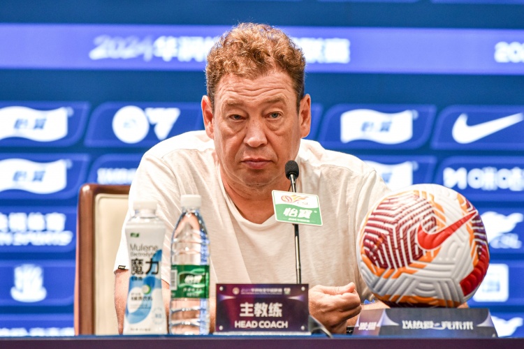 斯盧茨基：賽程密集大部分時(shí)間都在路途上 申花最強陣出戰柔佛